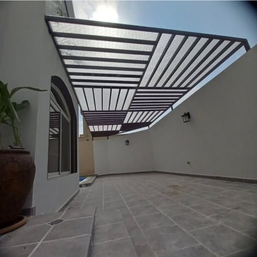 مظلات جلسات بواسطة مظلات وسواتر المحترف المتميز